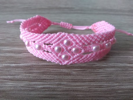 macrame bracelet pink